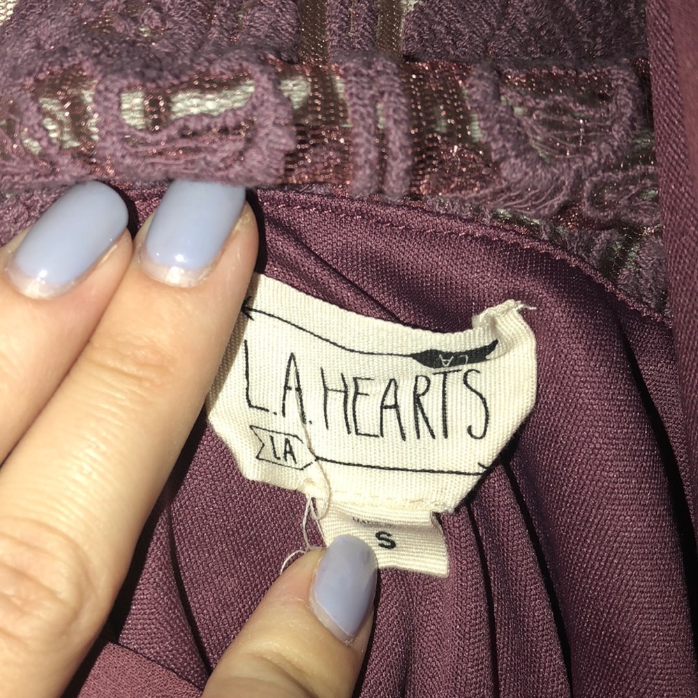 LA Hearts Burgundy Blousy Tank w/ lace racerback - Picture 6 of 7